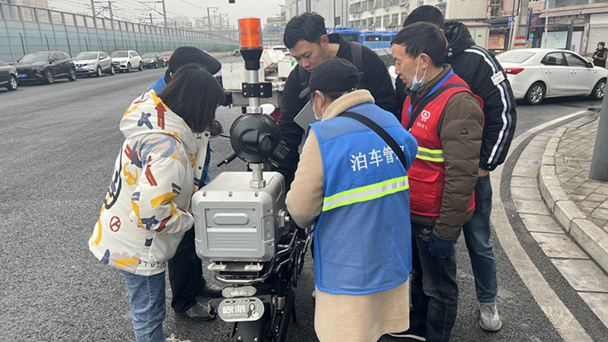 新式采集車(chē) 新式采集車(chē)